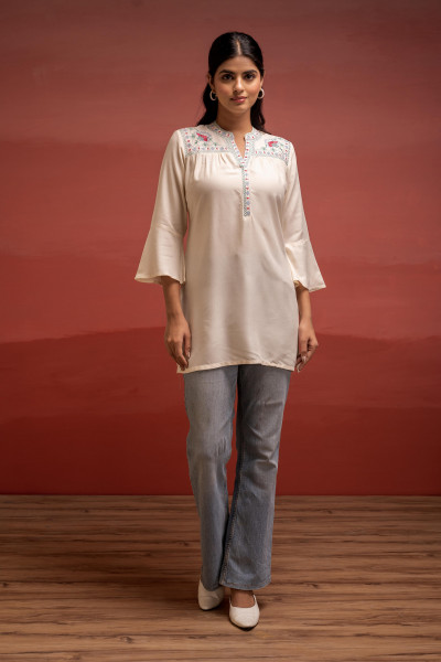 Off White Solid Viscose Tunic with  Thread Work