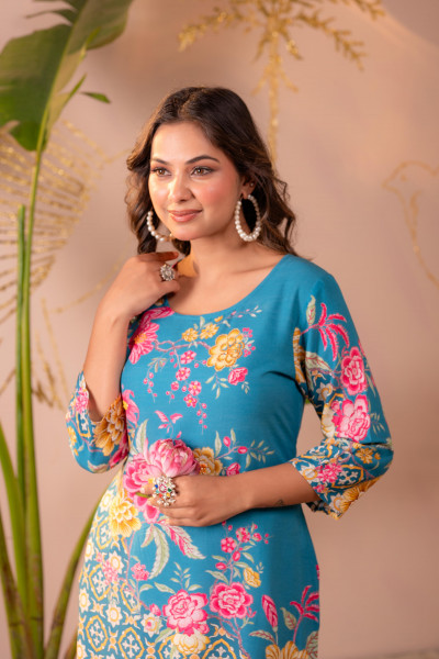 Blue Floral Printed Straight Kurta with Mughal Motifs