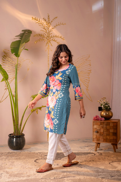 Blue Floral Printed Straight Kurta