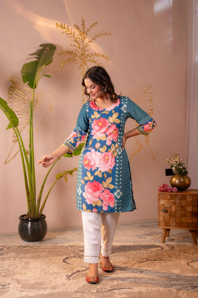 Blue Floral Printed Straight Kurta