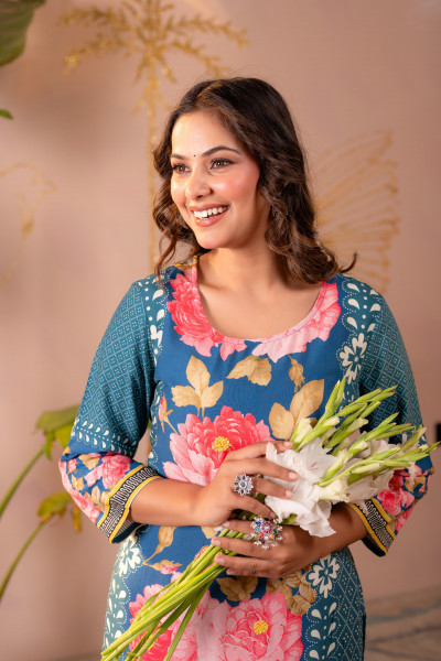 Blue Floral Printed Straight Kurta