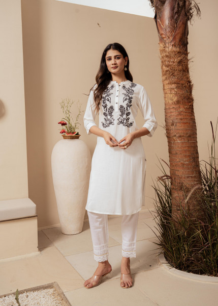 White Embroidered Viscose Kurta