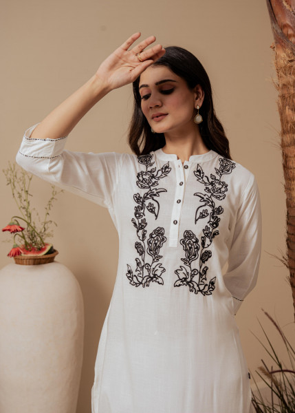 White Embroidered Viscose Kurta