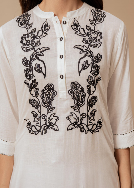 White Embroidered Viscose Kurta