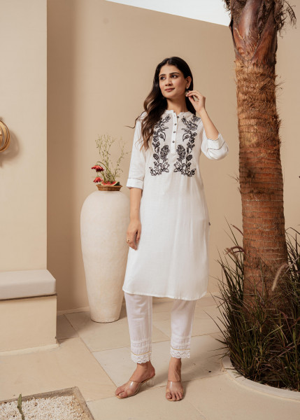 White Embroidered Viscose Kurta