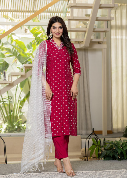 Fuchsia Solid Man Made Fiber Kurta, Pant & Dupatta Set with Thread Work