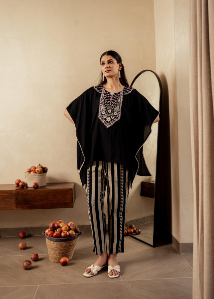 Black Solid Viscose Kaftan and Pants Co-ord Set with Mirror and Thread Work