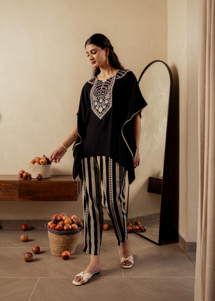 Black Solid Viscose Kaftan and Pants Co-ord Set with Mirror and Thread Work