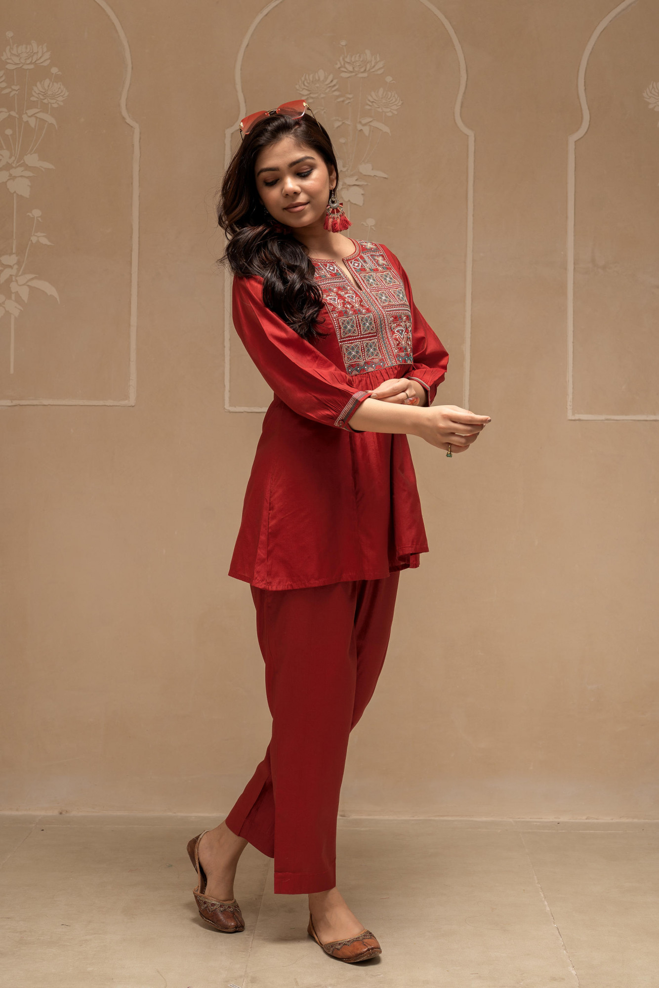 Maroon Solid Viscose Gathered Tunic and Pants Co-ord Set with Thread Work