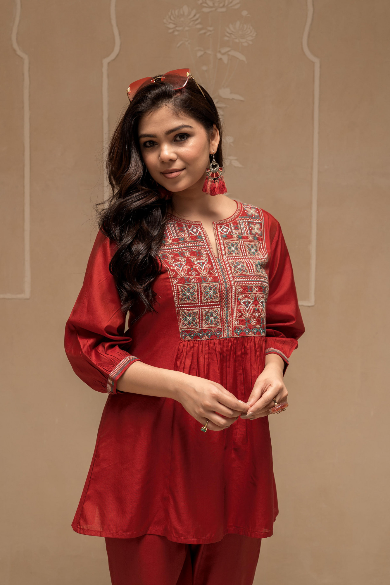 Maroon Solid Viscose Gathered Tunic and Pants Co-ord Set with Thread Work