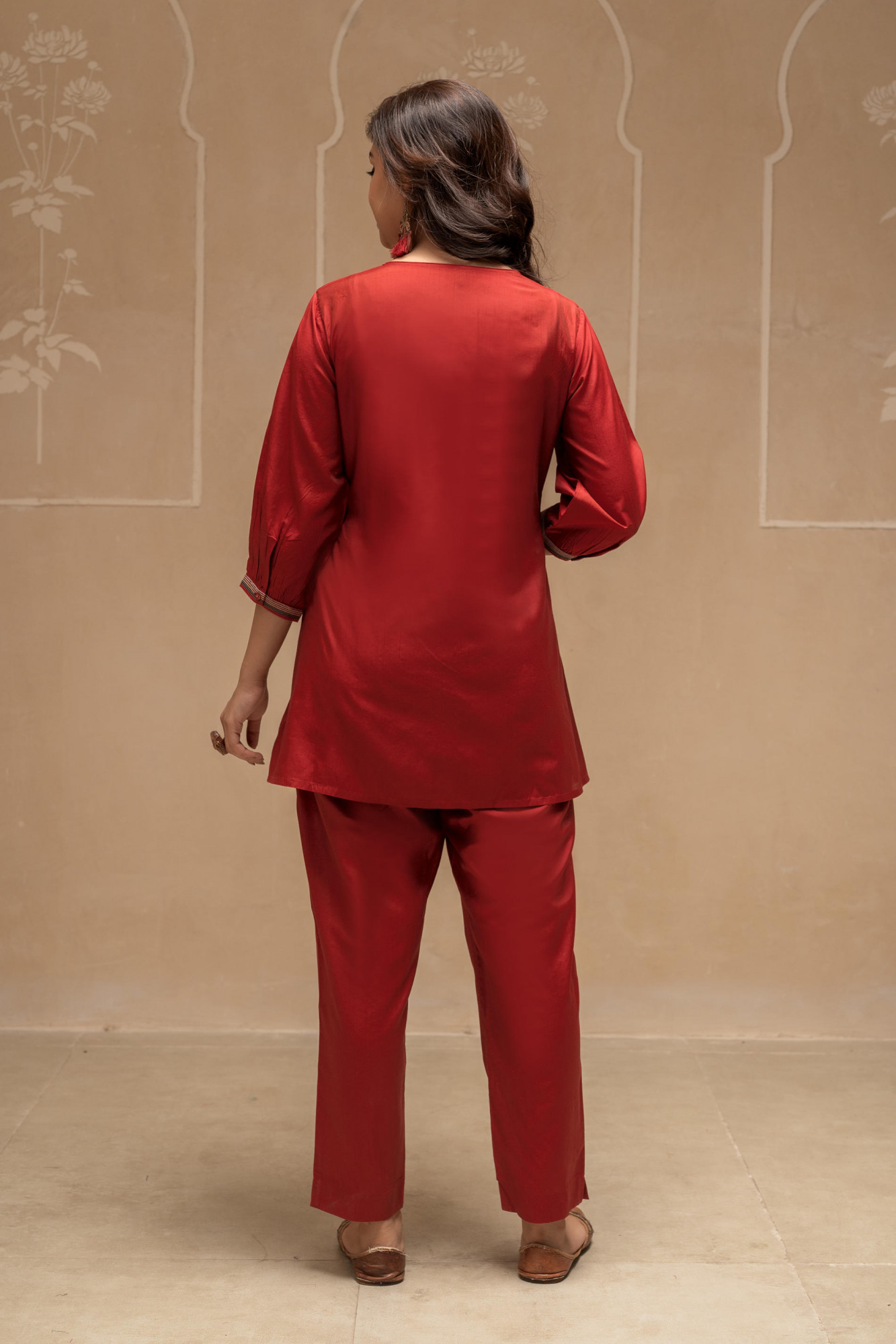Maroon Solid Viscose Gathered Tunic and Pants Co-ord Set with Thread Work