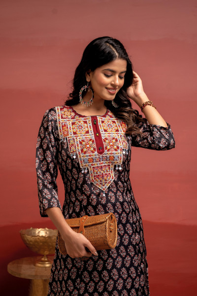 Black Floral Poly Kurta and Pants Set with Mirror, Thread Work and Telesales Detail