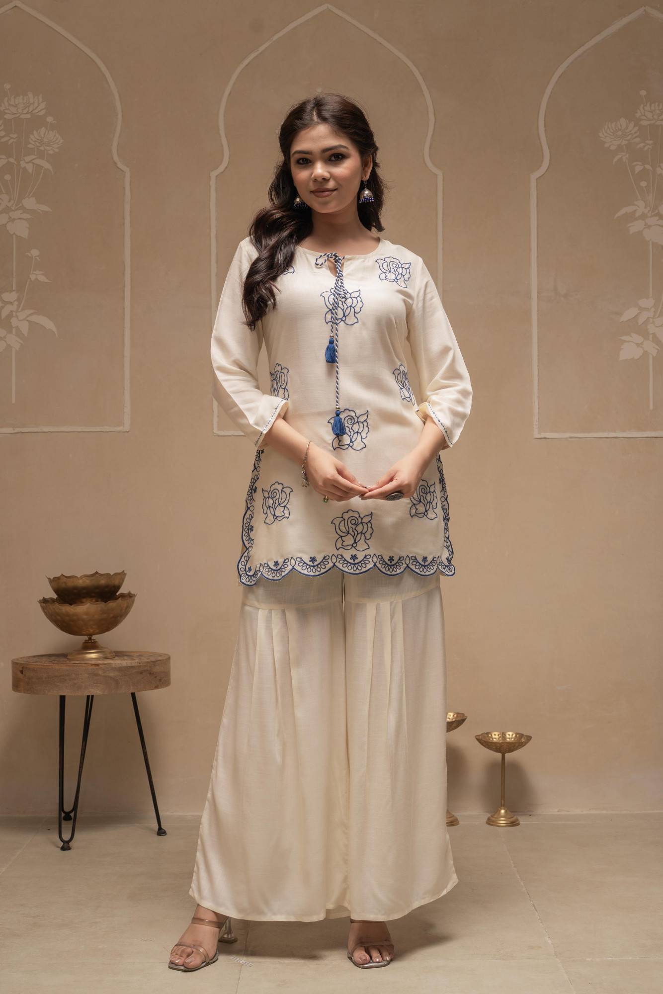 Offwhite Solid Viscose Tunic and Pants Co-ord Set with Thread Work and Sequence