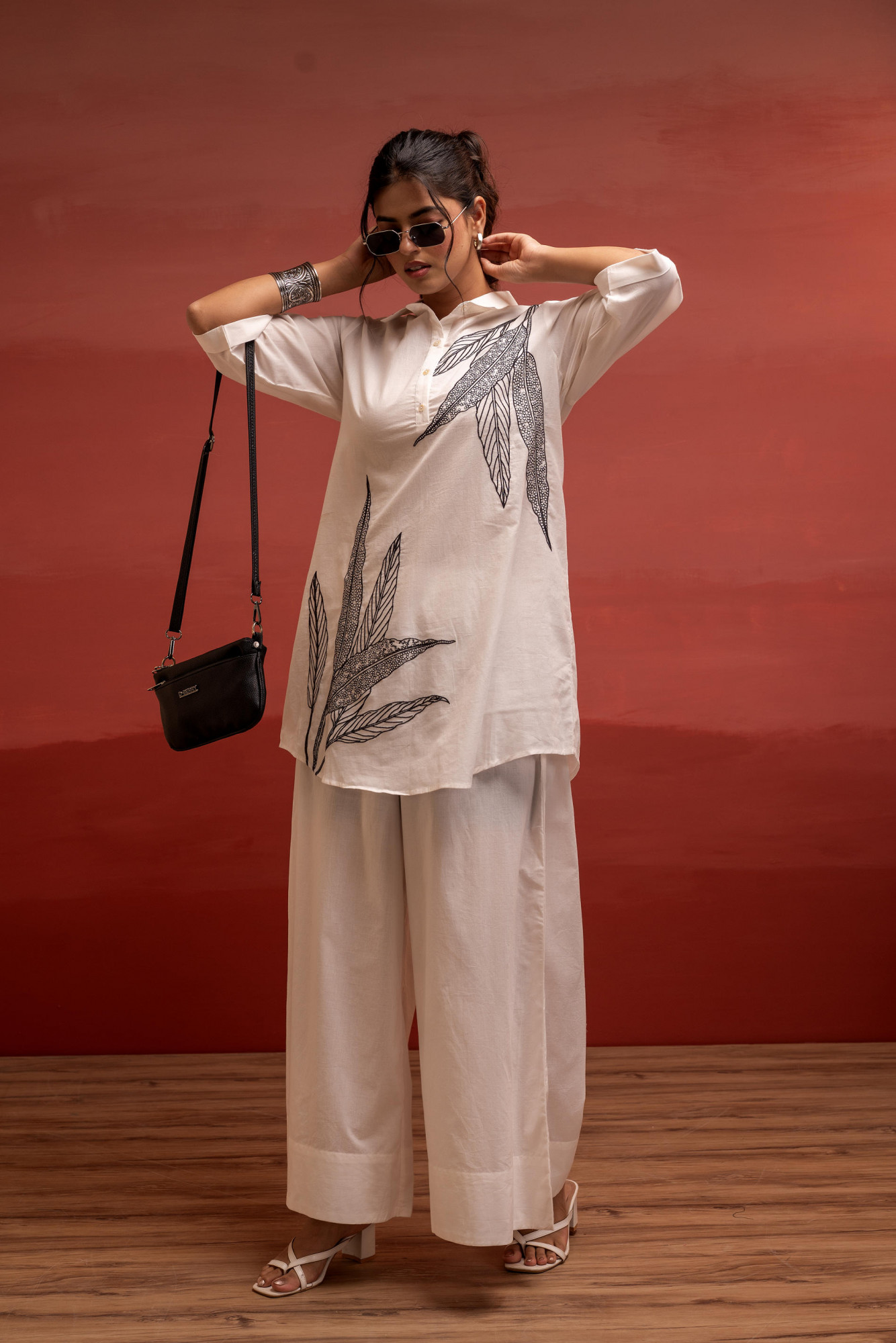 Off-White Leaf Printed Co-Ord Set With Collared Tunic & Wide-Leg Pant