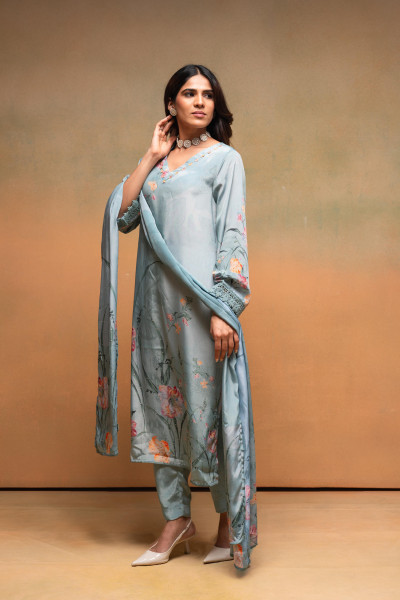 Mint Meadow Elegance