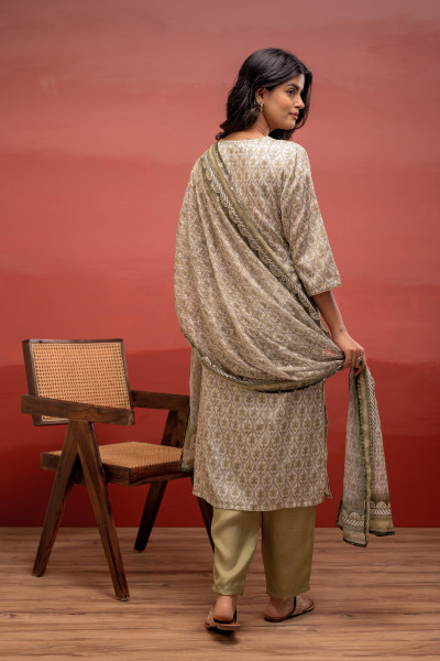 Green Floral Printed Kurta with Pant and Dupatta, Beads Work
