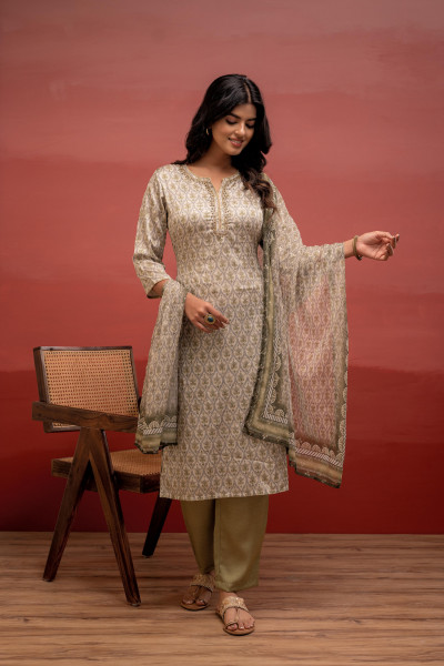 Green Floral Printed Kurta with Pant and Dupatta, Beads Work