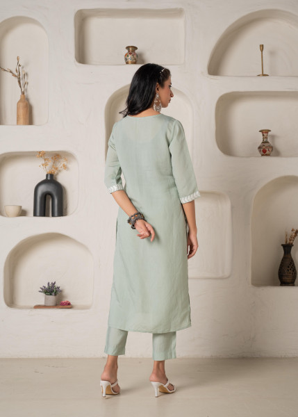 Mint Solid Embroidered Straight Kurta Pant Set with Thread Work