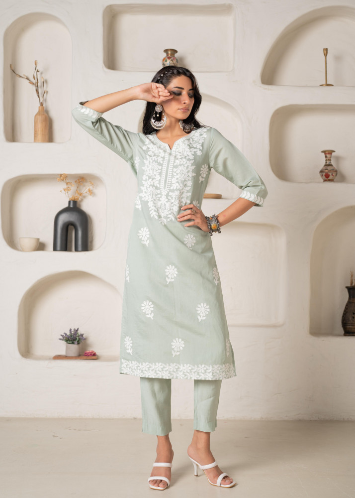 Mint Solid Embroidered Straight Kurta Pant Set with Thread Work