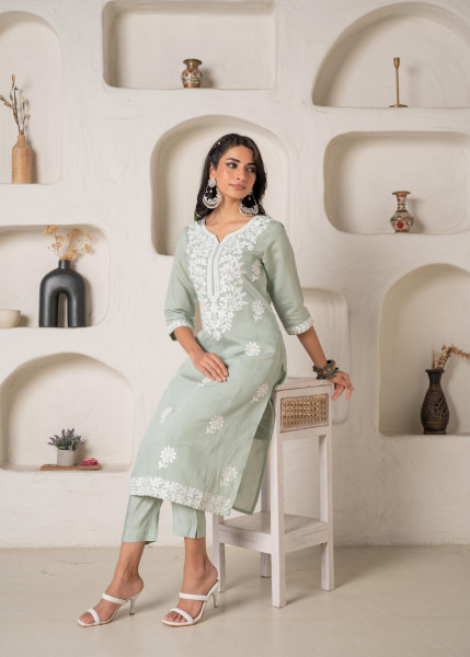 Mint Solid Embroidered Straight Kurta Pant Set with Thread Work