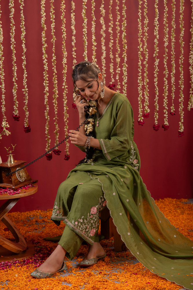 Mehndi Greenembroidered Kurta Set With Dupatta