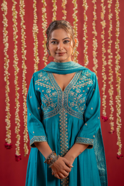 Rama Green Viscose Solid Fit & Flared Kurta With Pants & Dupatta Set With Mirror, Thread, Dori & Sequence Work