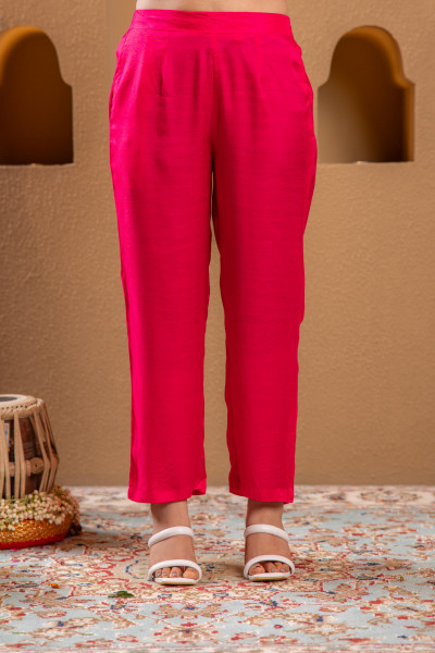 Fuchsia Floral Embroidered Kurta Set With Scallop Dupatta