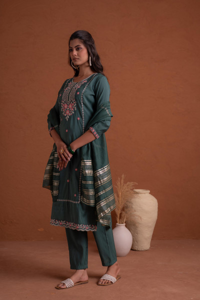 Green Poly Viscose Straight Kurta Pant And Dupatta Set with Thread & Sequence Work