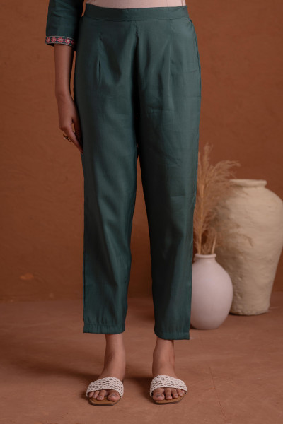 Green Poly Viscose Straight Kurta Pant And Dupatta Set with Thread & Sequence Work