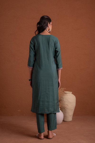 Green Poly Viscose Straight Kurta Pant And Dupatta Set with Thread & Sequence Work