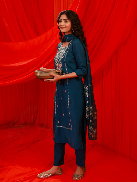 Indigo Poly Viscose Straight Kurta Pant And Dupatta Set with Thread & Sequence Work