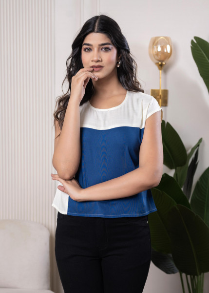 Lamora Off-White & Blue Colorblock  Casual Top