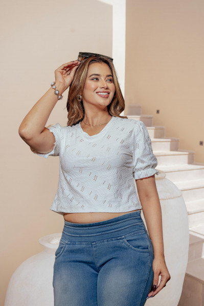 Lamora White  Puff-Sleeve Crop Top