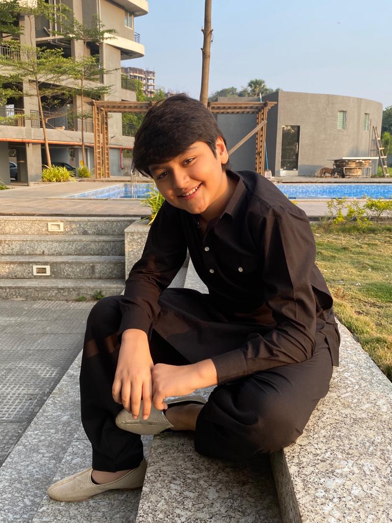 Black Pathani Set