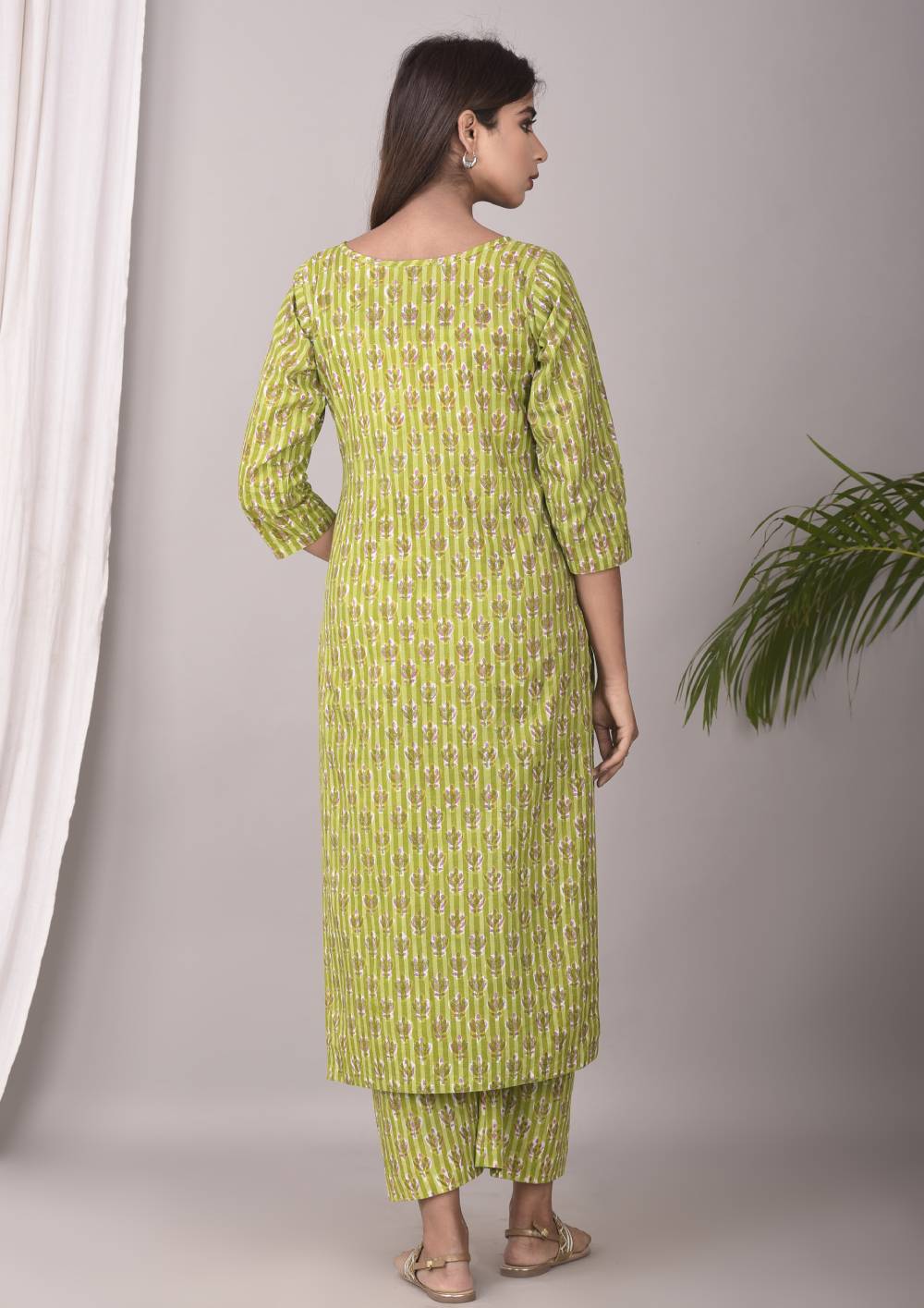 KACHHI KERI SUIT SET