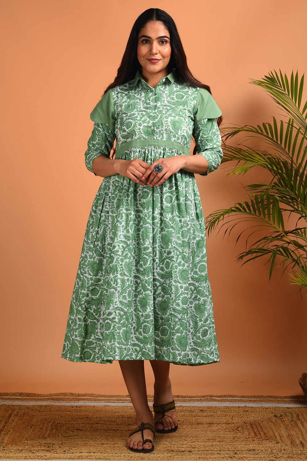 Riwaayat midi Dress