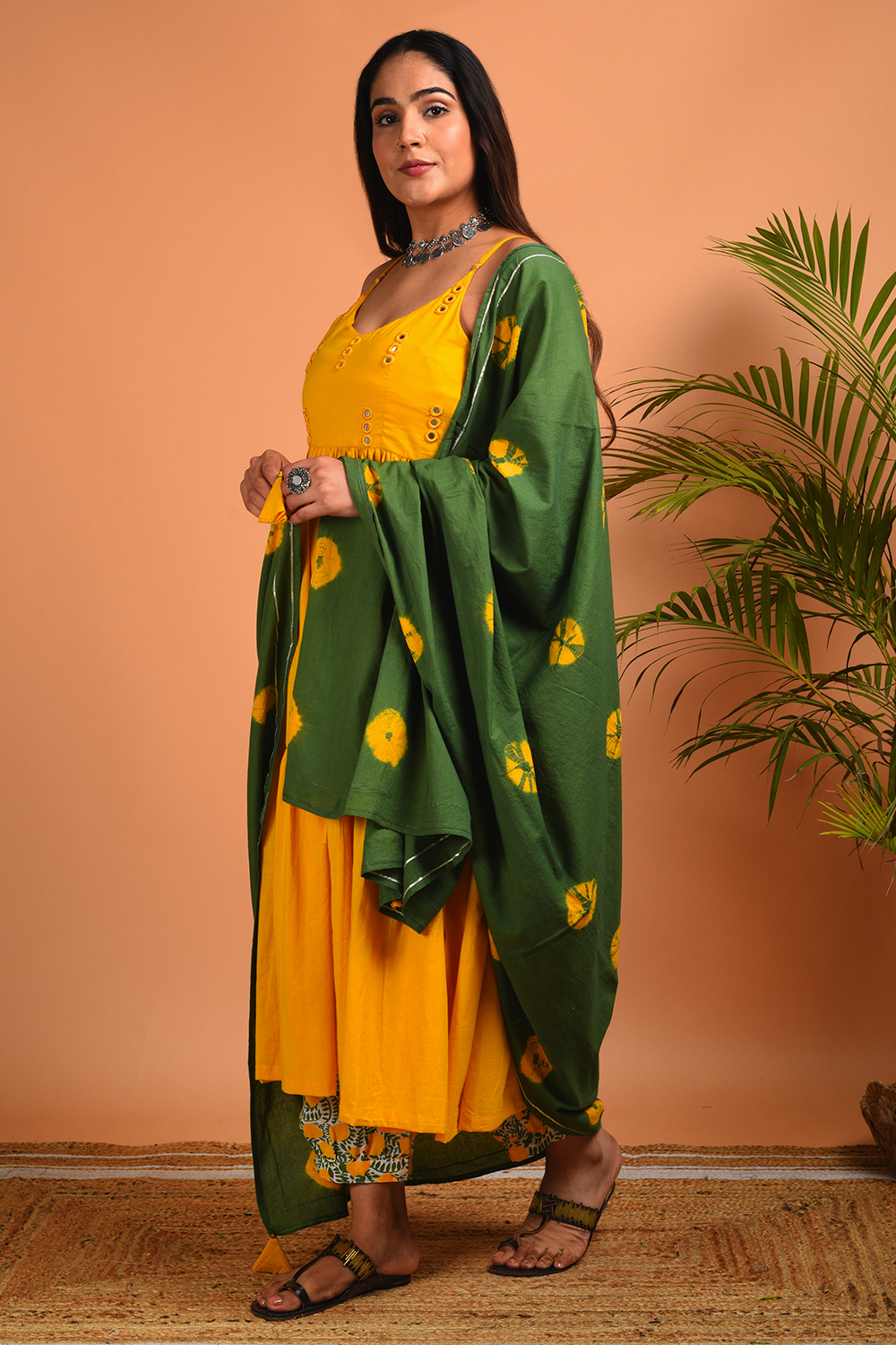 Aksh Tier Suit Set