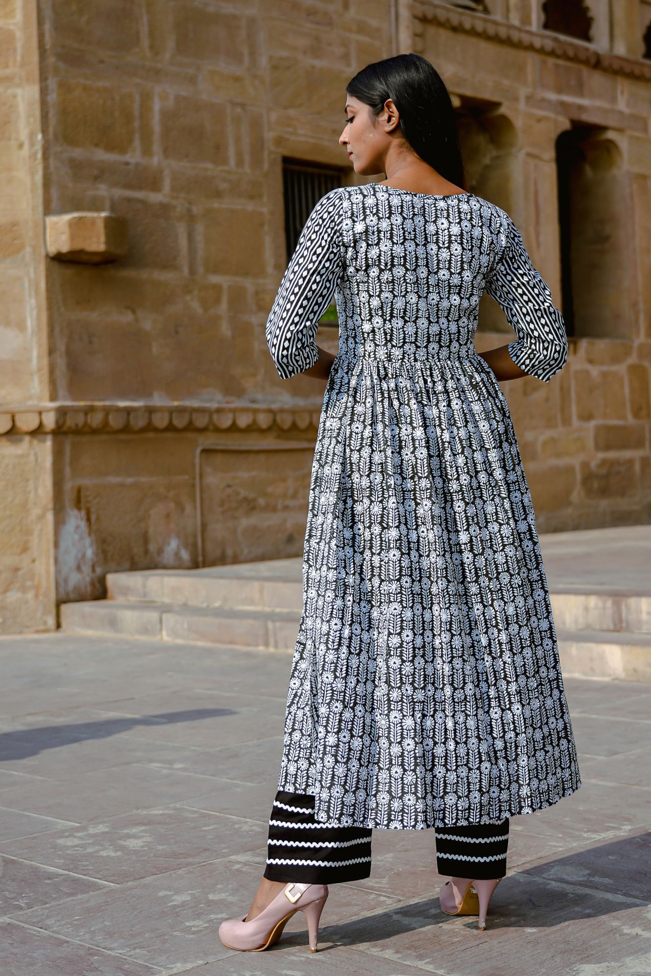 Black Palmette Kurta Set