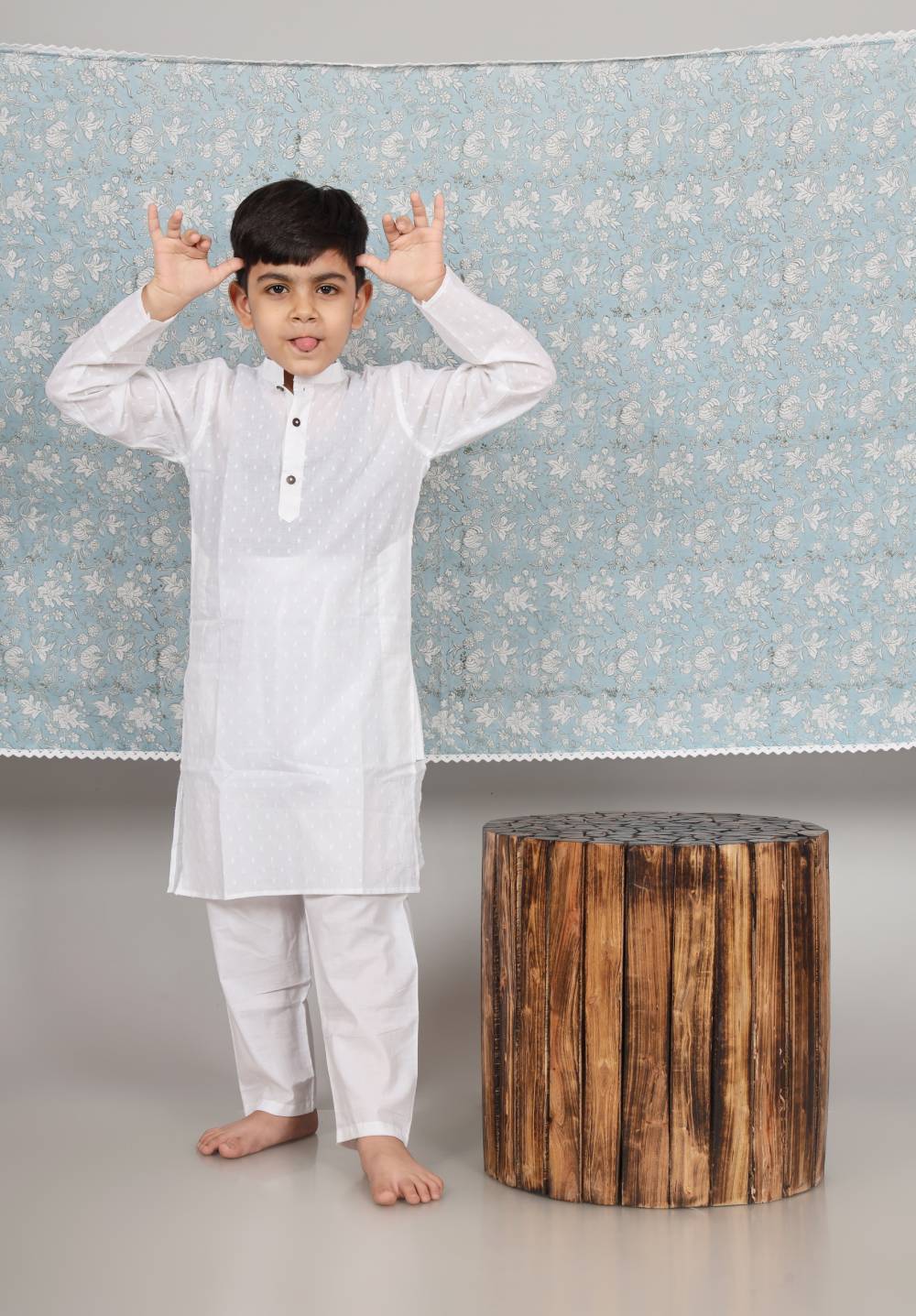 WHITE KURTA SET