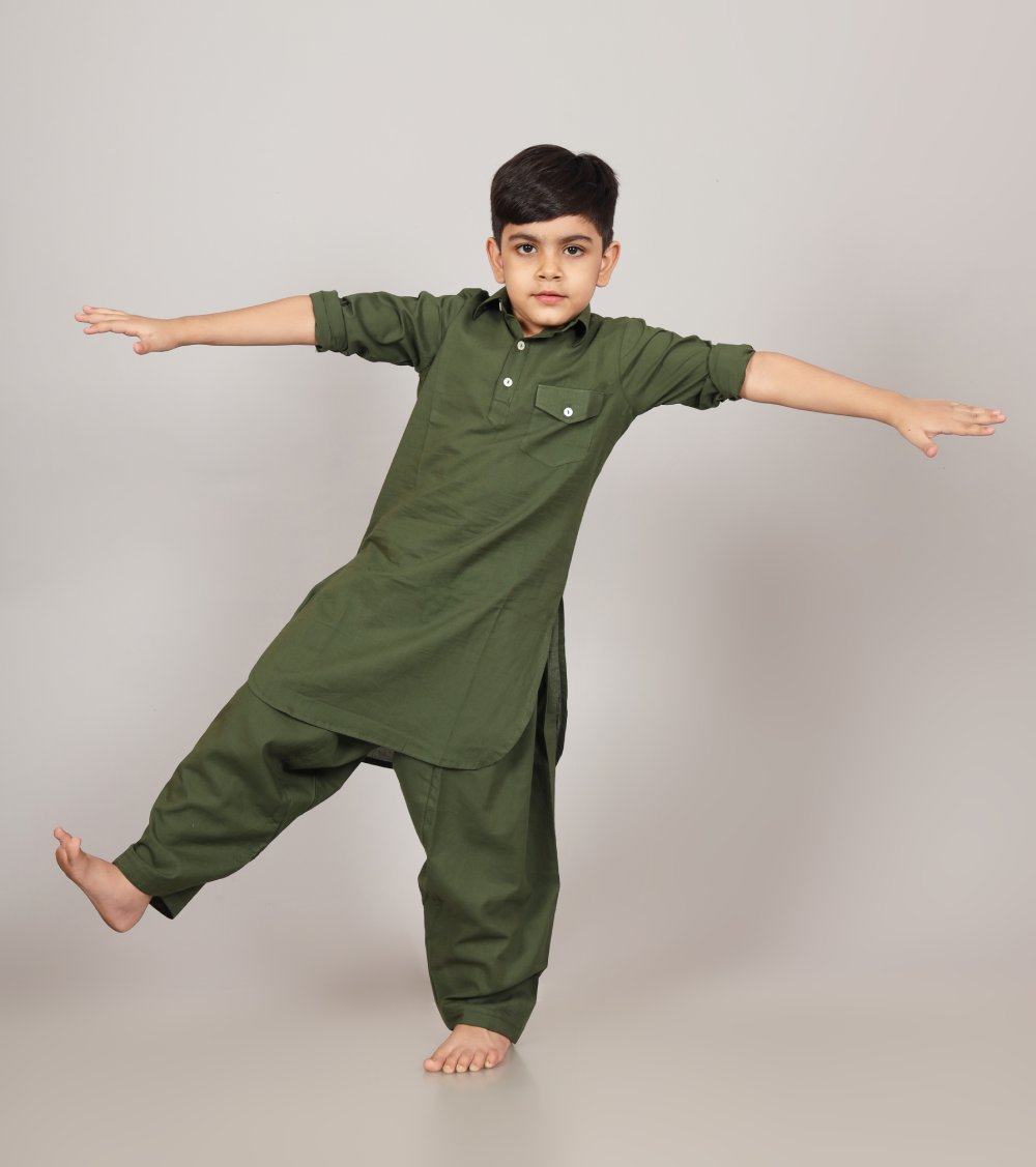 GREEN KURTA SET