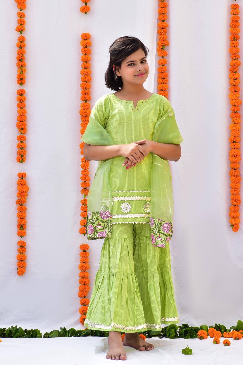 Pista Sharara Set
