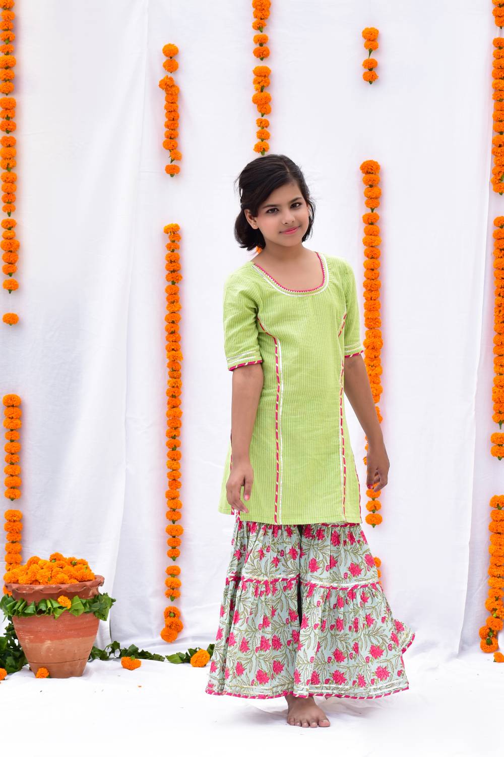Aster Sharara Set