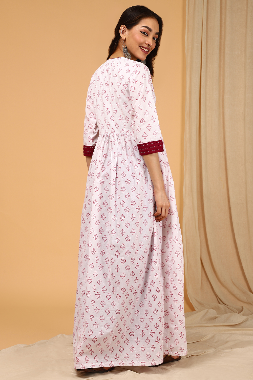 BOOTA KANTHA CAPE