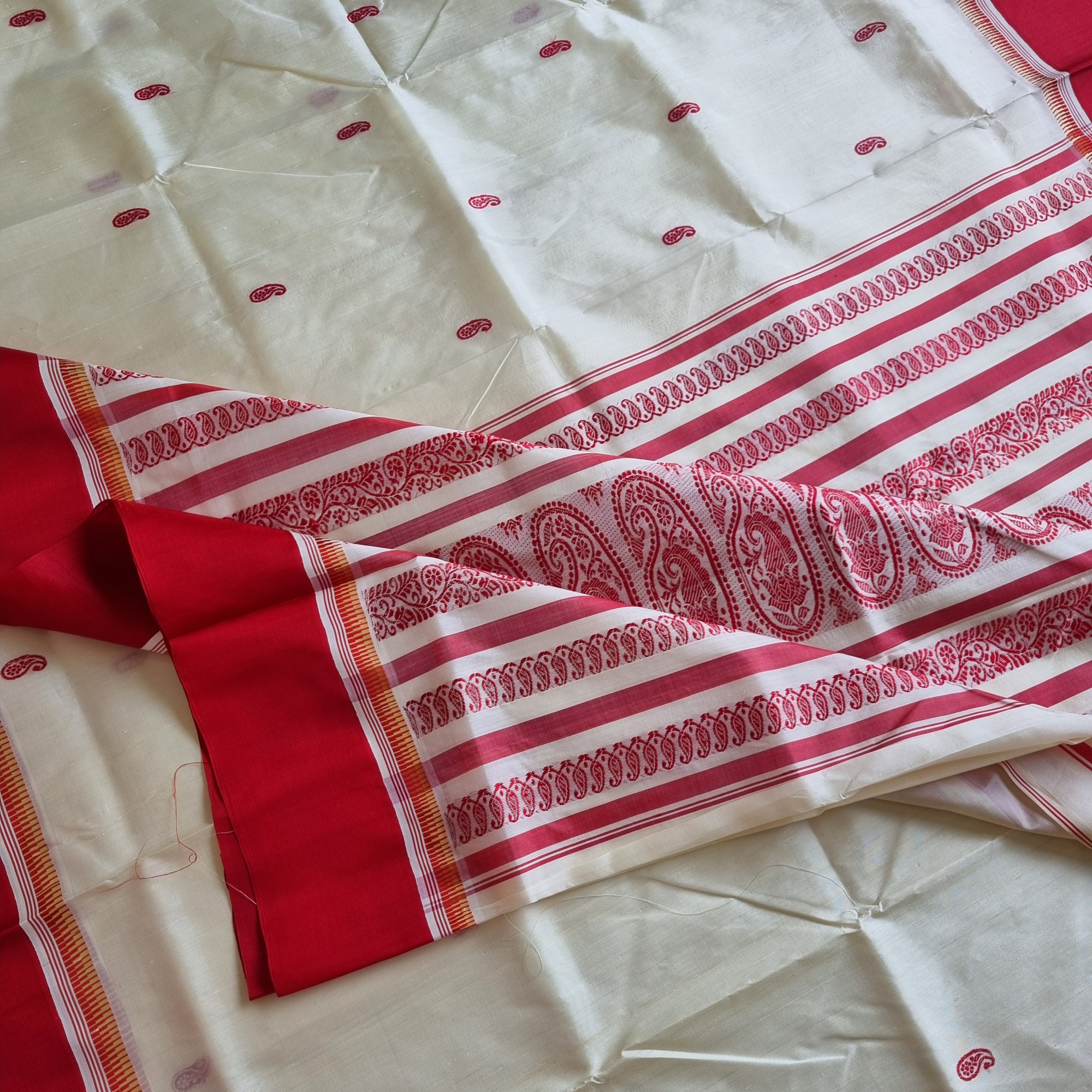 Traditional Garad Korial silk saree