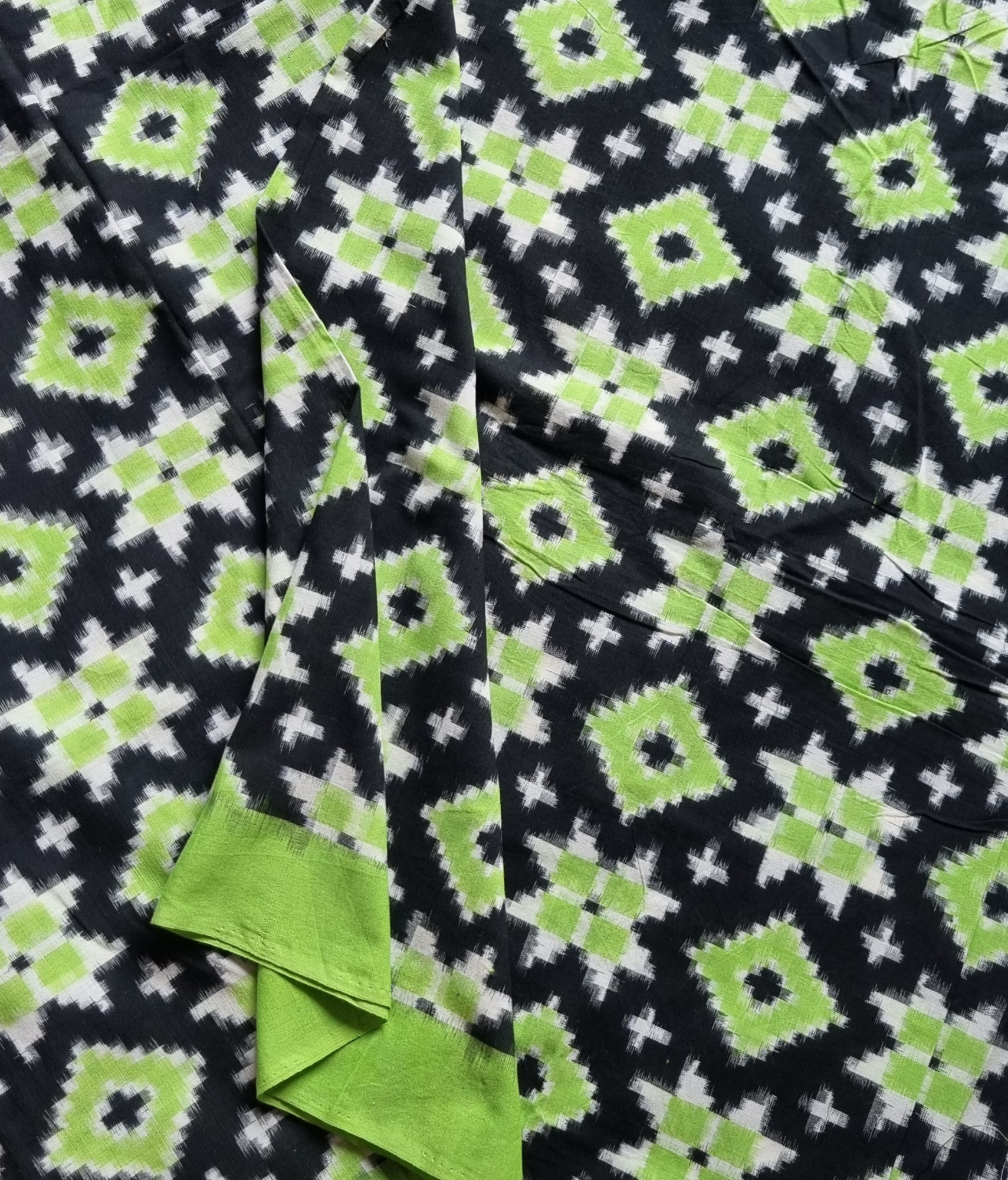 YARDAGE - Cotton Double Ikat telia design green black and white