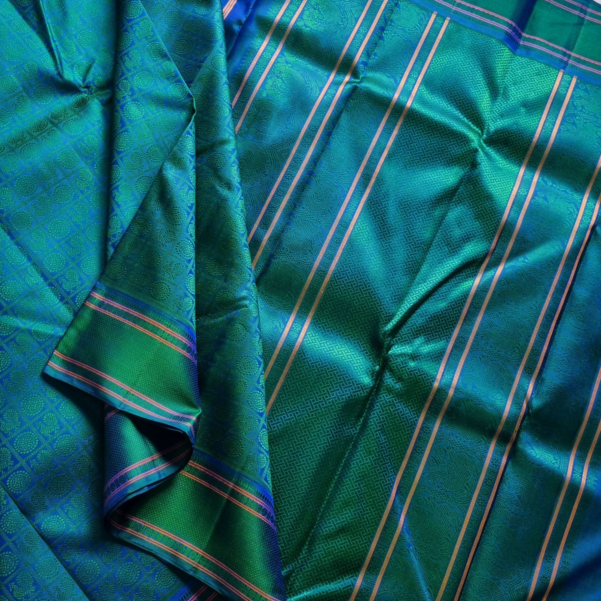 Kanjivaram Silk peacock color Mayil chakram