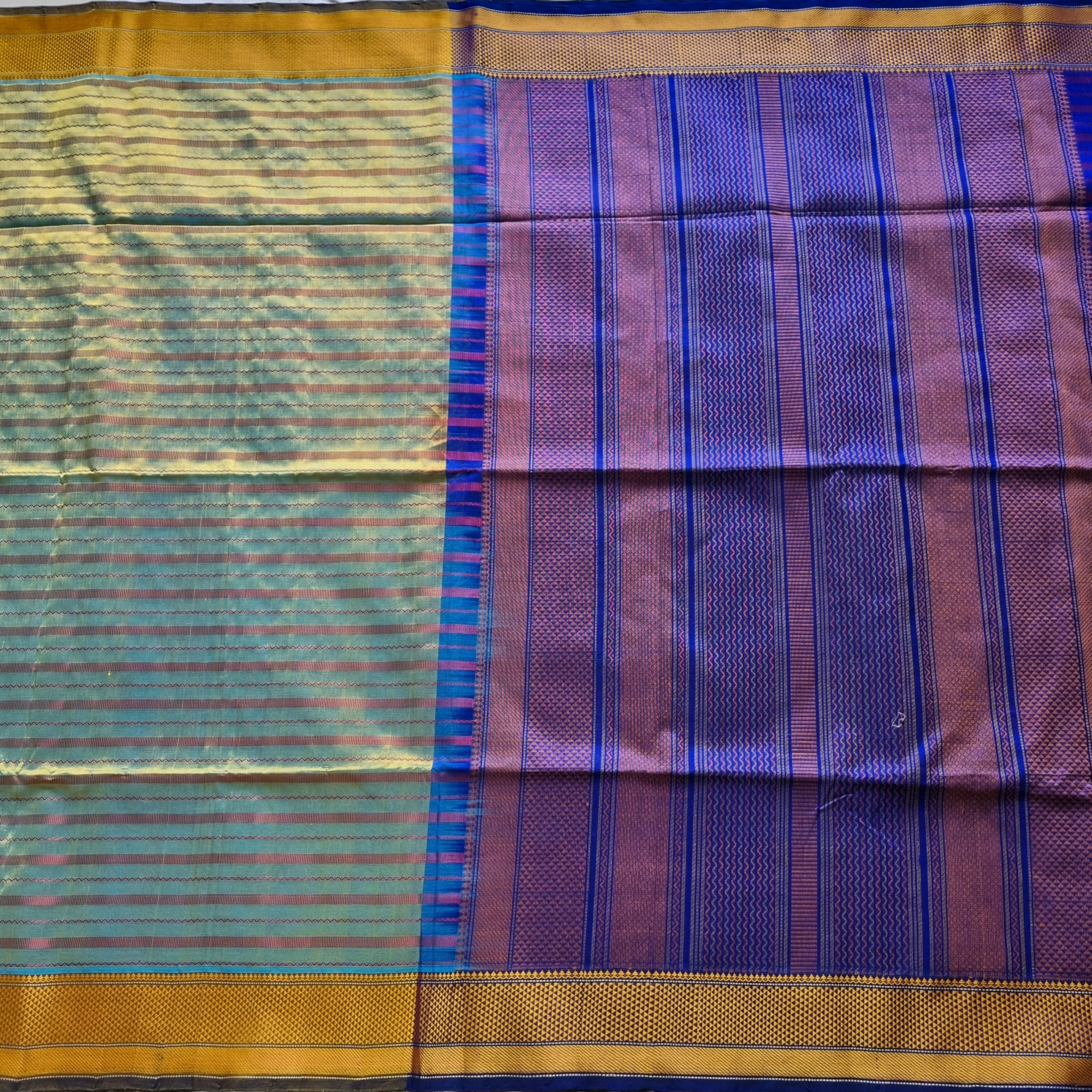 Kanchi Silkcotton shot green Veldhari