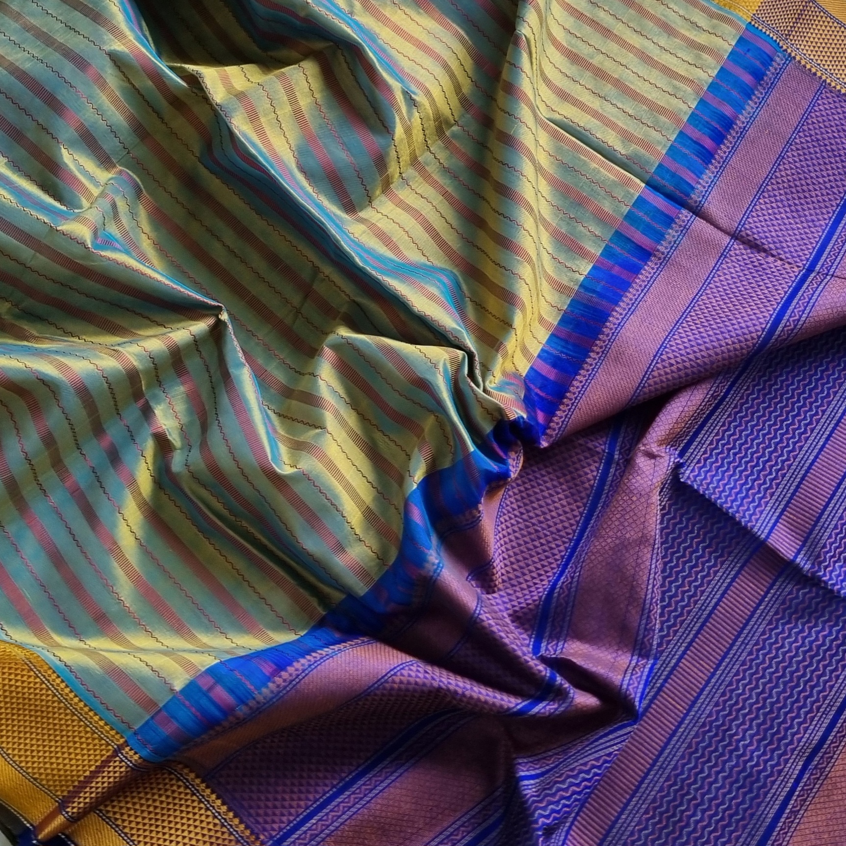Kanchi Silkcotton shot green Veldhari