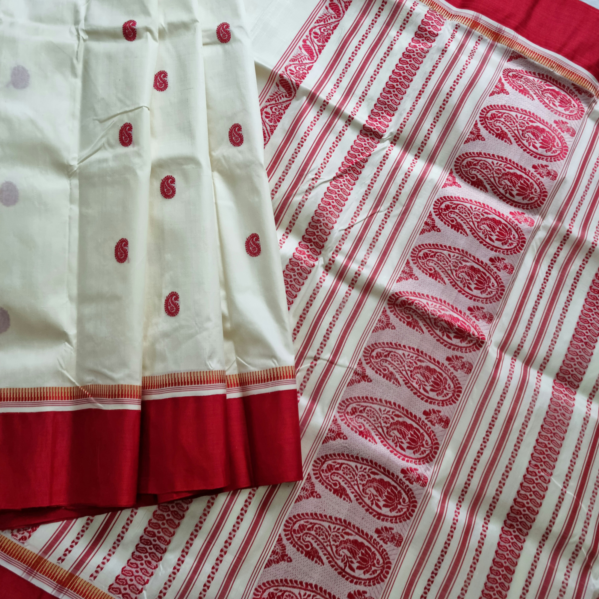 Traditional Garad Korial silk saree