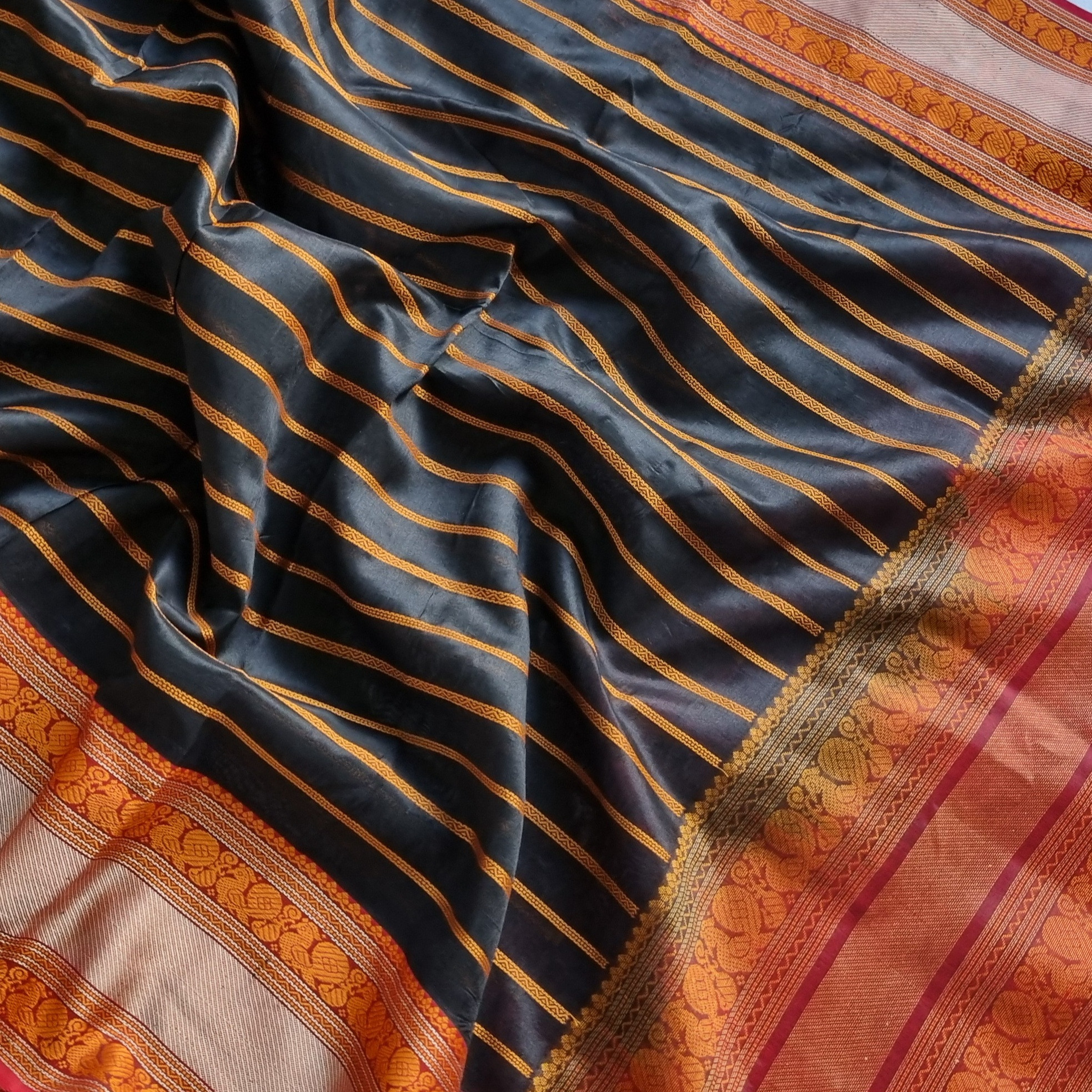 Kanchi Silkcotton black Veldhari